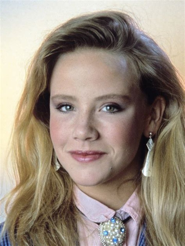 Amanda Peterson Celebrity Profile – Hollywood Life