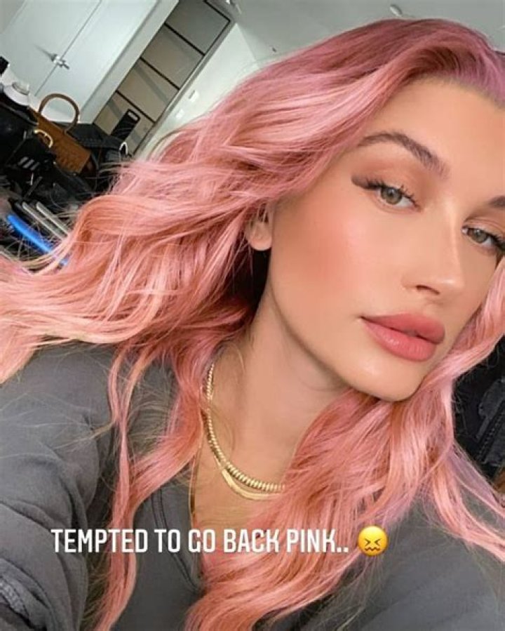 Hailey Bieber’s Pink Hair — Get The Look – Hollywood Life