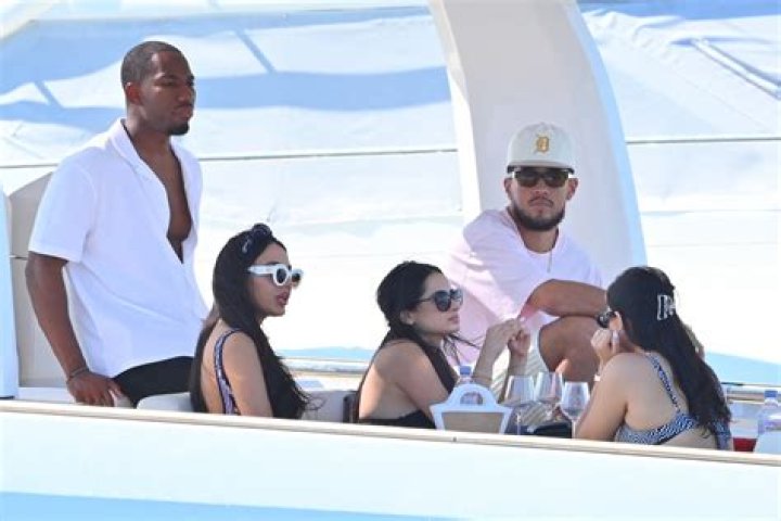 Kendall Jenner & Devin Booker Get Into Some Serious PDA On Romantic Beach Date — Pics