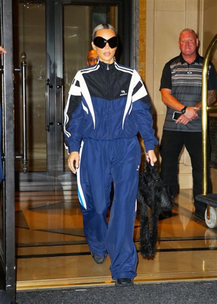 Kim Kardashian’s Blue Tracksuit In NYC: Photos – Hollywood Life