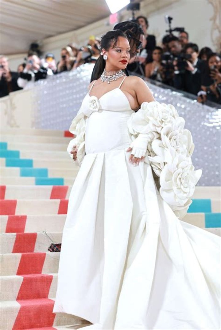 Rihanna’s Dress At Met Gala — Makes Dramatic Entrance In Flower Gown