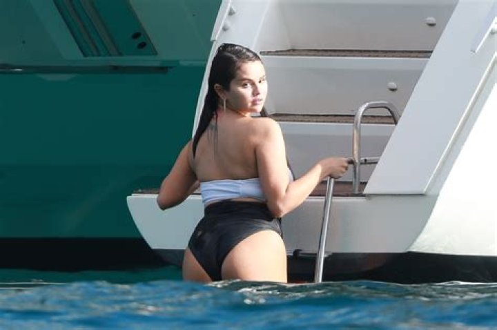 Selena Gomez’s Vacation Photos — Her Best & Hottest Pics